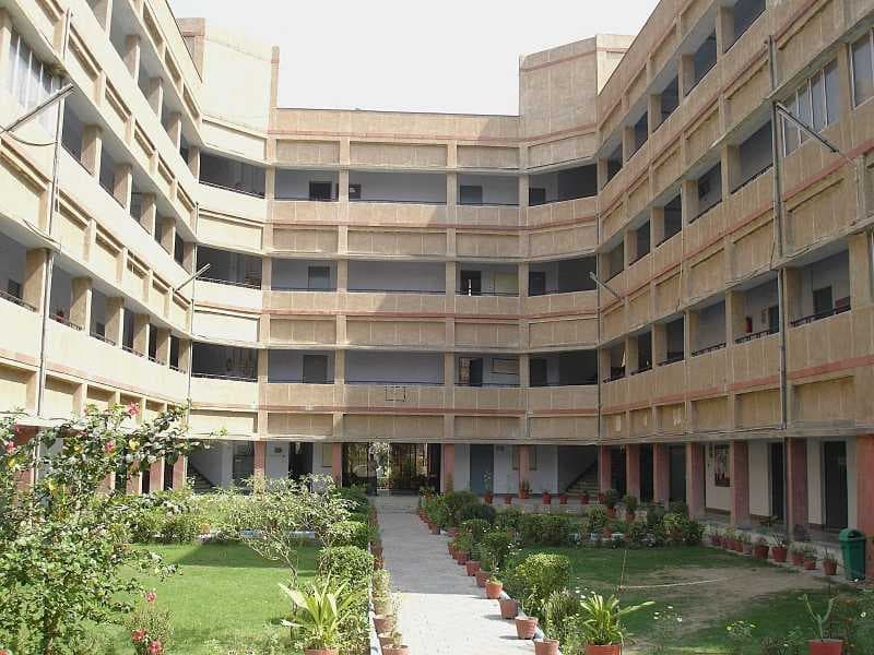 Ishan Institute of Pharmacy Greater Noida infrastructure photo 4